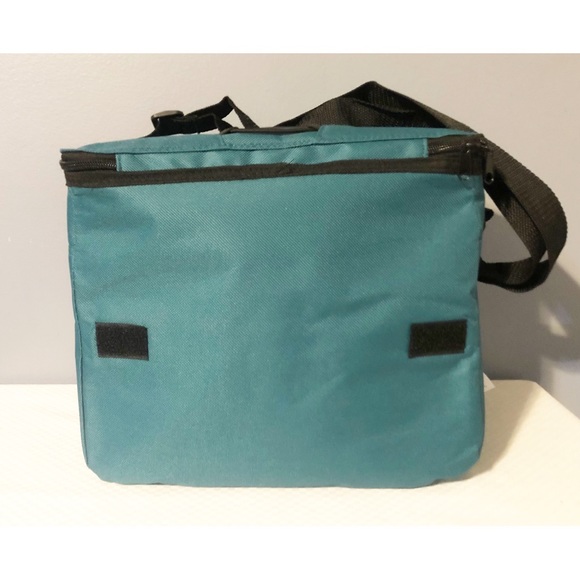 Trueliving 24 Can Soft Side Cooler, NEW,
Hunter Green & Black - Picture 4 of 5